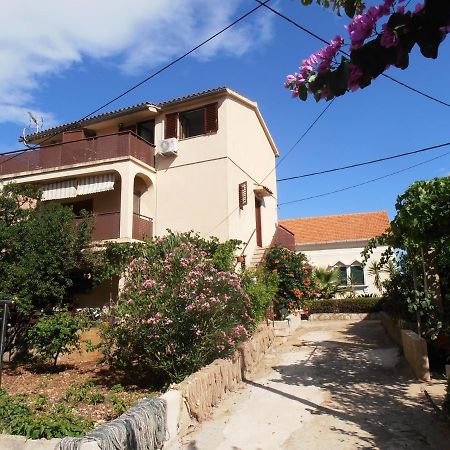 Vala Apartment Božava Екстериор снимка